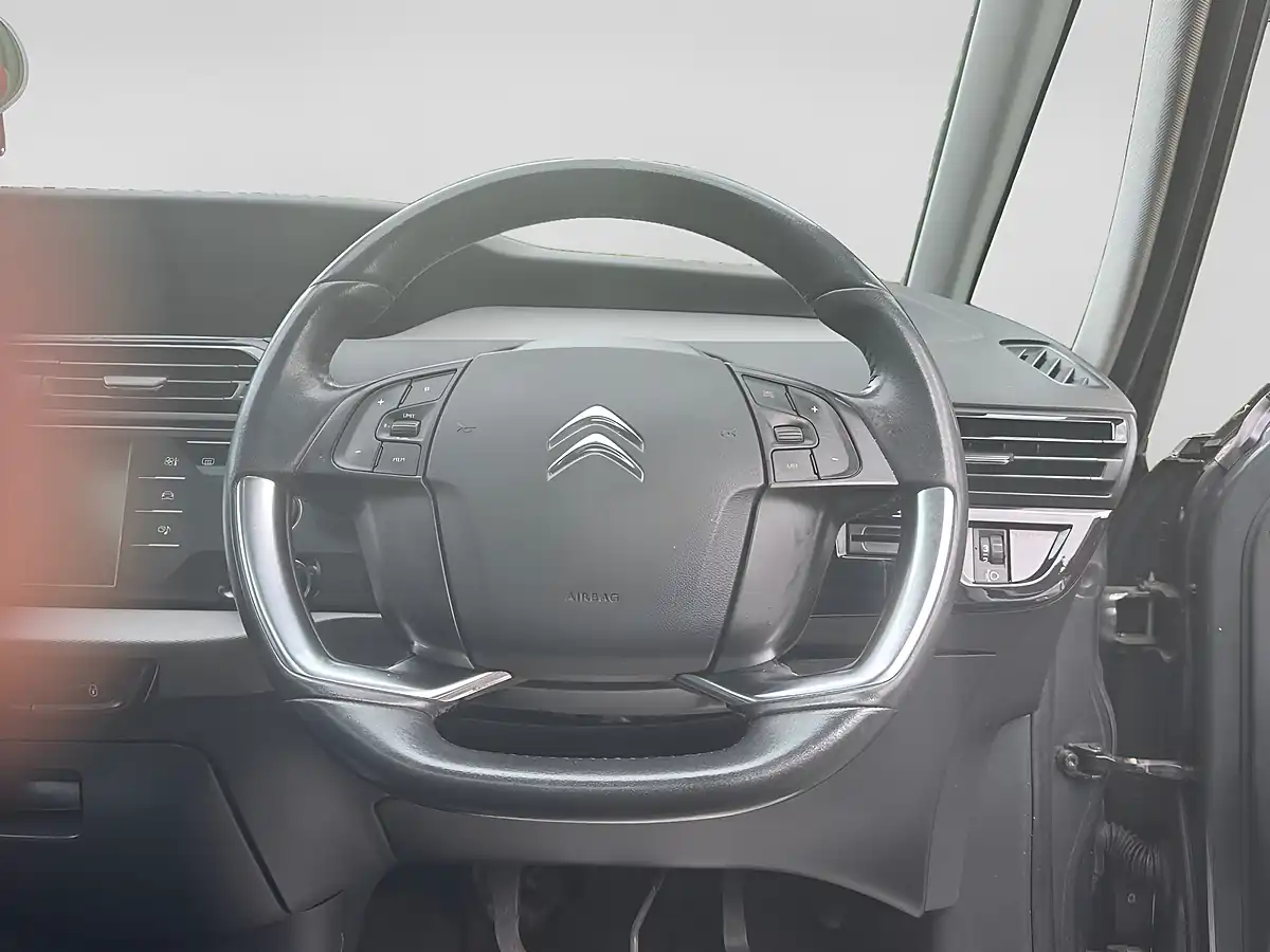 Used 2015 Citroen Grand C4 Picasso Selection Grey - Interior and Exterior details 13