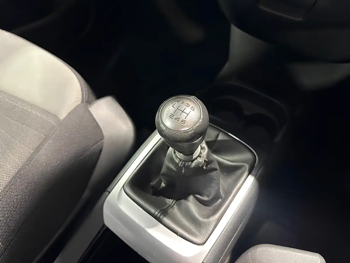 Used 2015 Citroen Grand C4 Picasso Vtr+ Black - Interior and Exterior details 15