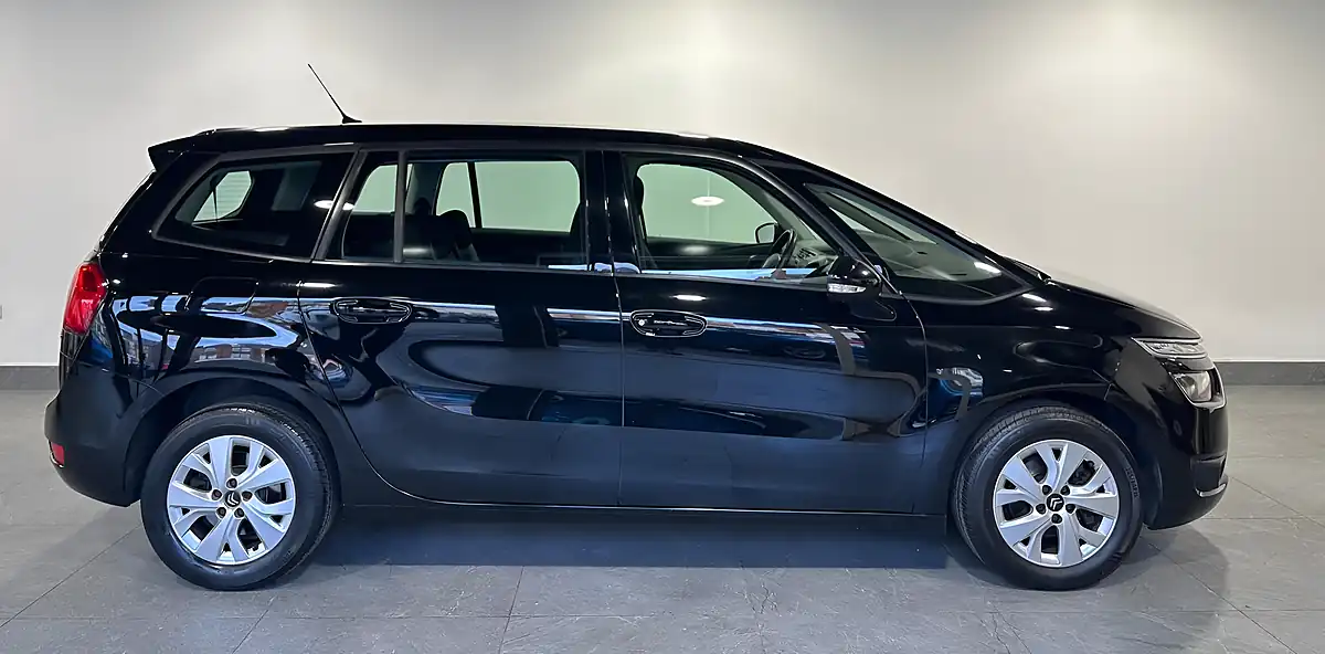Used 2015 Citroen Grand C4 Picasso Vtr+ Black - Interior and Exterior details 2