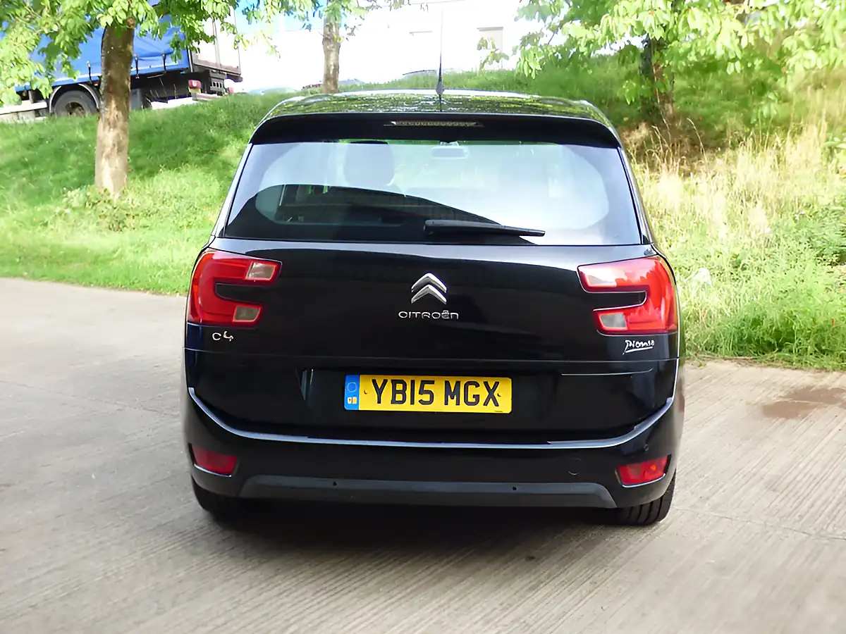 Used 2015 Citroen Grand C4 Picasso Vtr+ Black - Interior and Exterior details 11