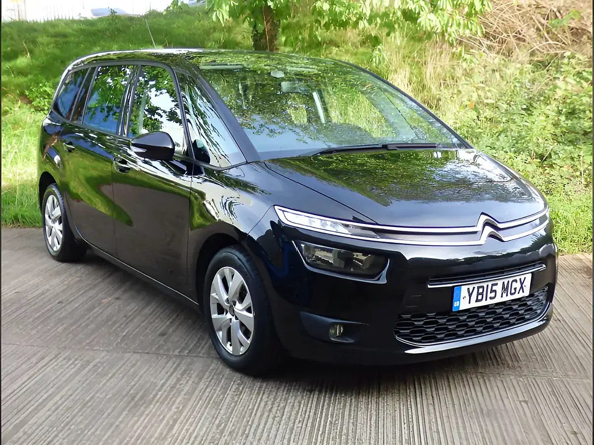 Used 2015 Citroen Grand C4 Picasso Vtr+ Black - Interior and Exterior details 4