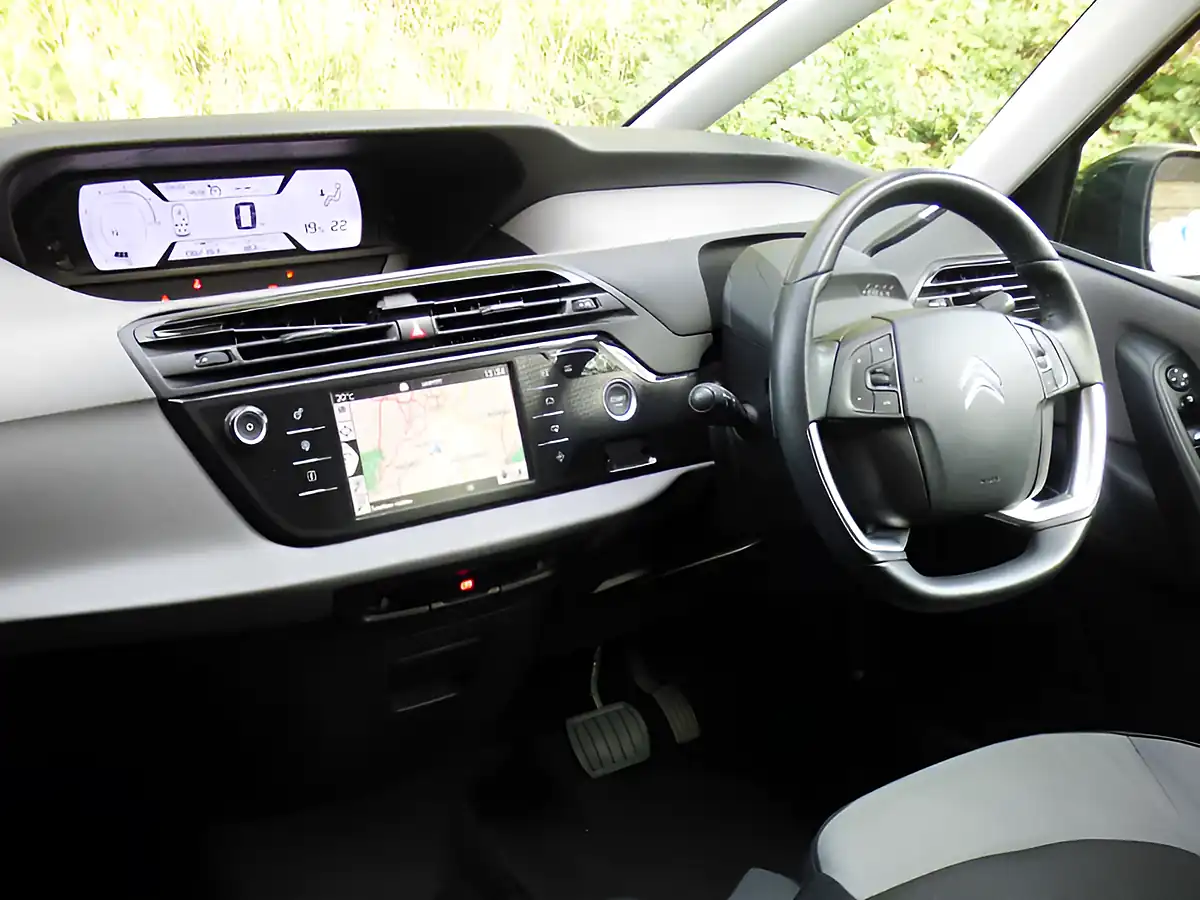 Used 2015 Citroen Grand C4 Picasso Vtr+ Black - Interior and Exterior details 5