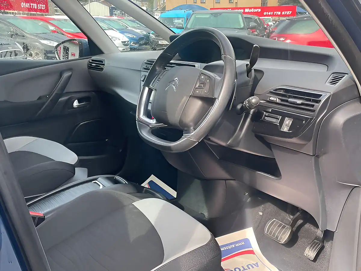 Used 2015 Citroen Grand C4 Picasso Vtr+ Blue - Interior and Exterior details 12