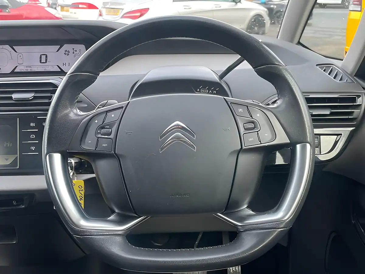 Used 2015 Citroen Grand C4 Picasso Vtr+ Blue - Interior and Exterior details 19