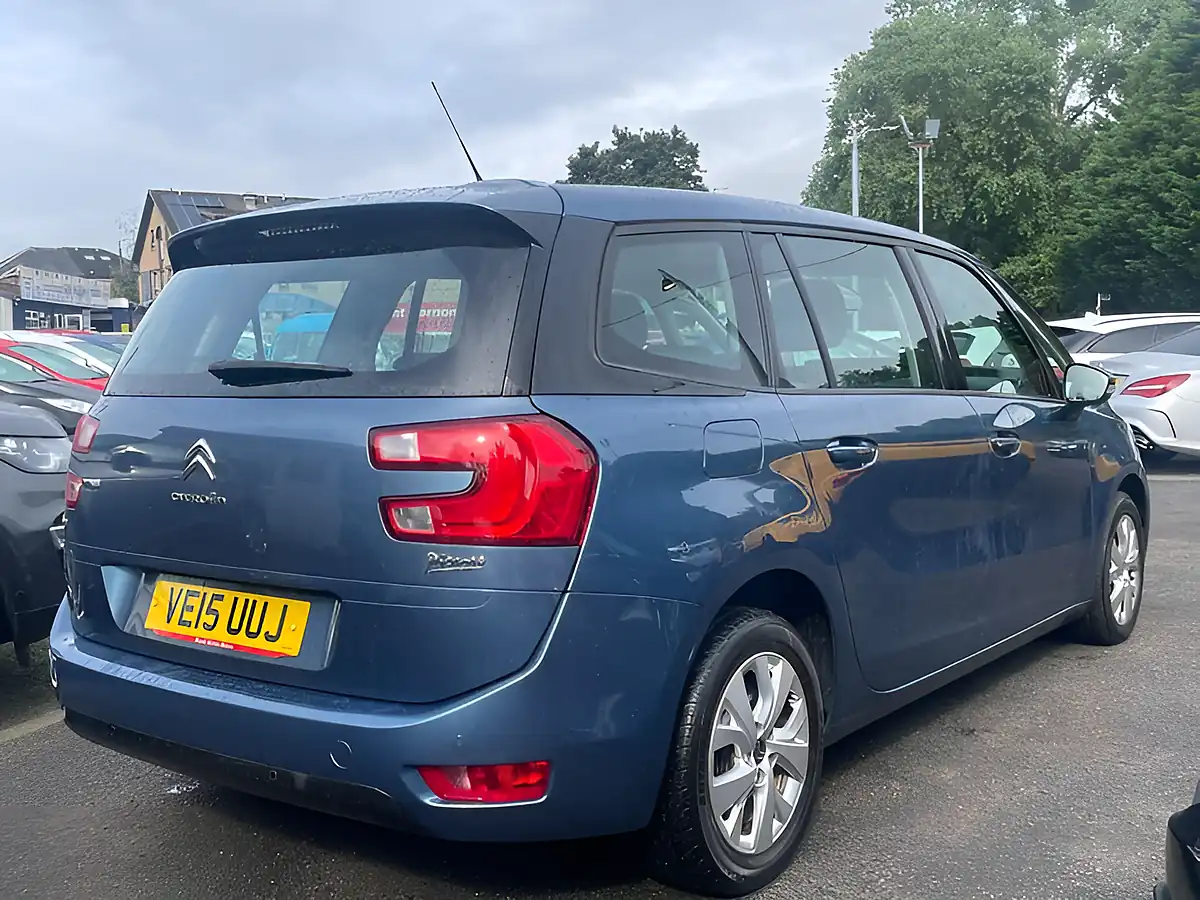 Used 2015 Citroen Grand C4 Picasso Vtr+ Blue - Interior and Exterior details 8
