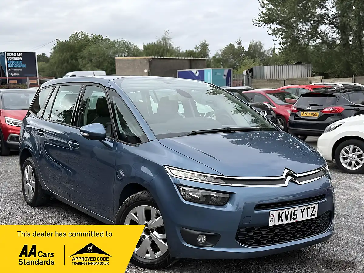 Used 2015 Citroen Grand C4 Picasso Vtr+ Blue - Front View