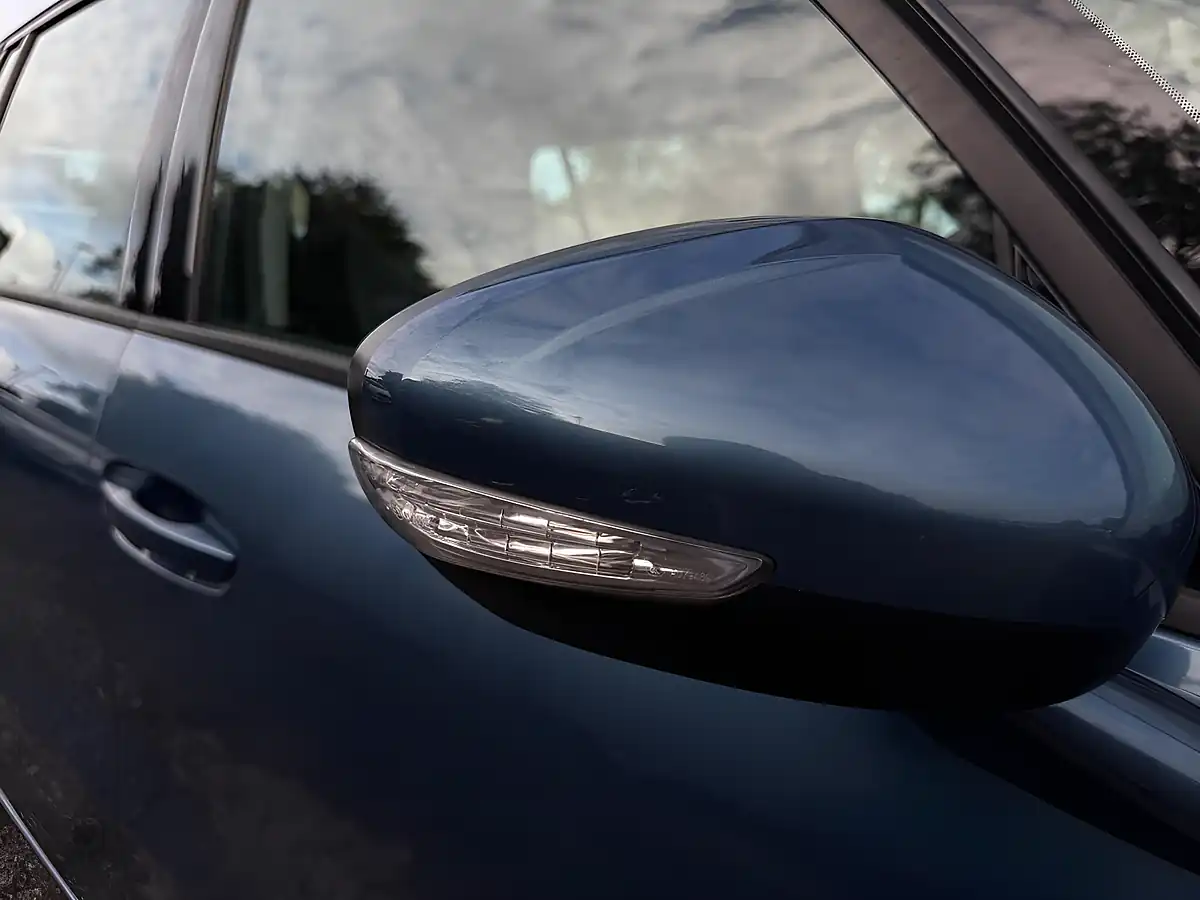 Used 2015 Citroen Grand C4 Picasso Vtr+ Blue - Interior and Exterior details 18