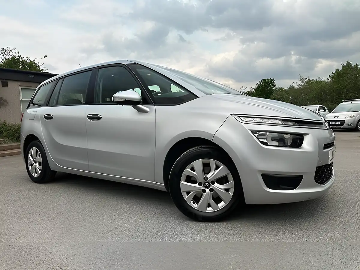 Used 2015 Citroen Grand C4 Picasso Vtr Silver - Front View