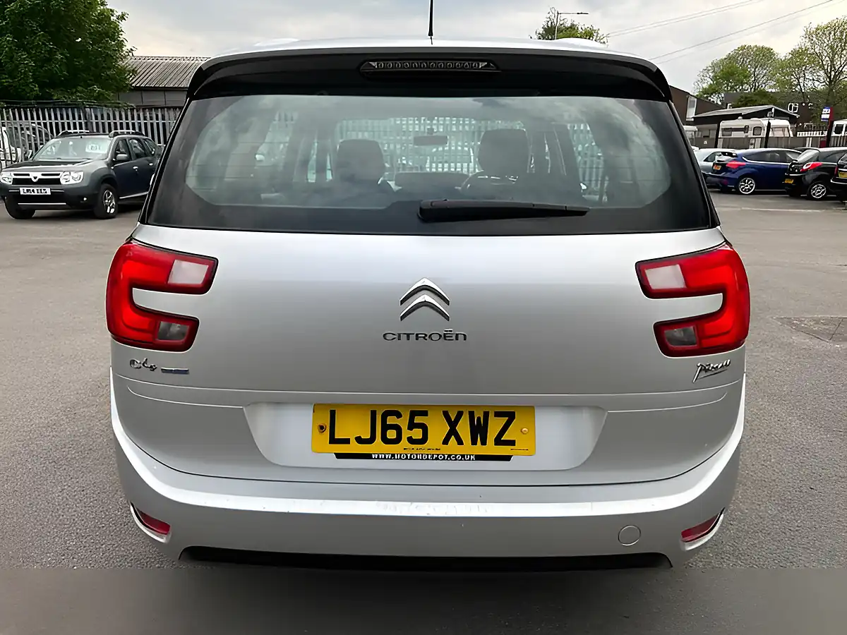 Used 2015 Citroen Grand C4 Picasso Vtr Silver - Interior and Exterior details 10