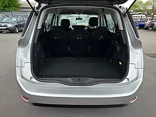 Used 2015 Citroen Grand C4 Picasso Vtr Silver - Interior and Exterior details 12