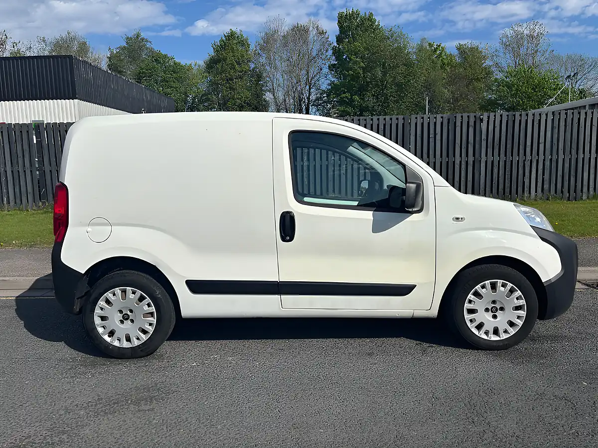 Used 2015 Citroen Nemo White - Interior and Exterior details 4