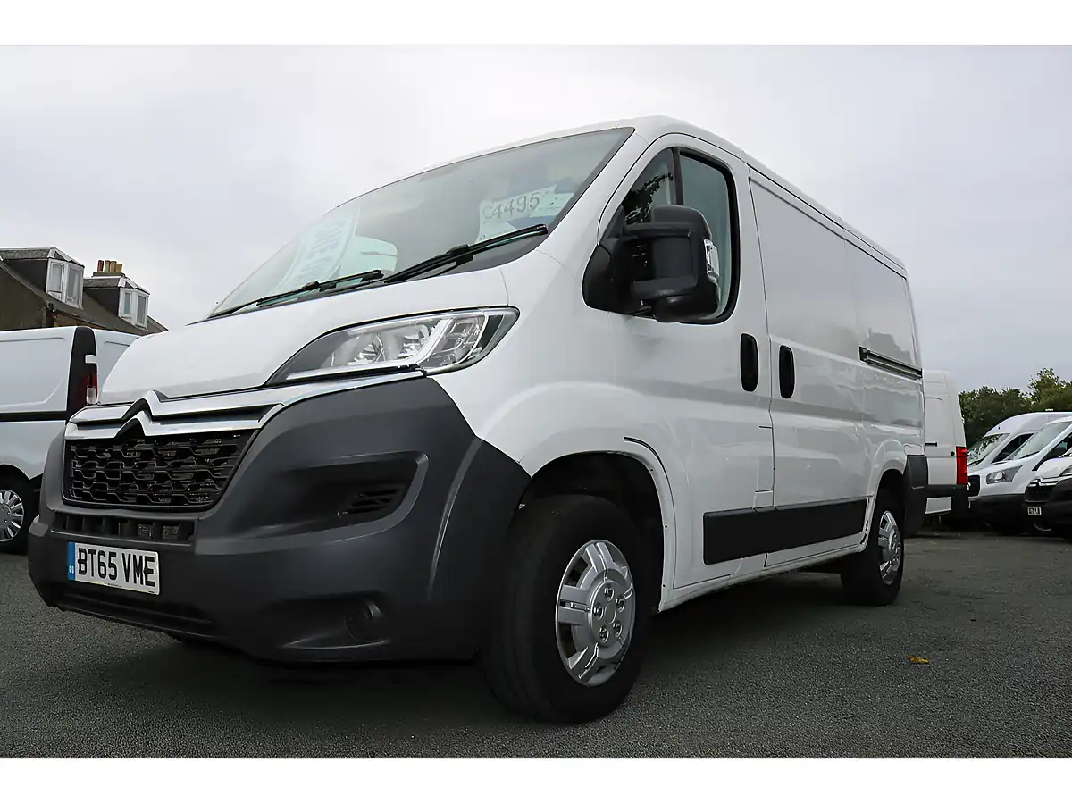 Used 2015 Citroen Relay 30 L1h1 White - Interior and Exterior details 12