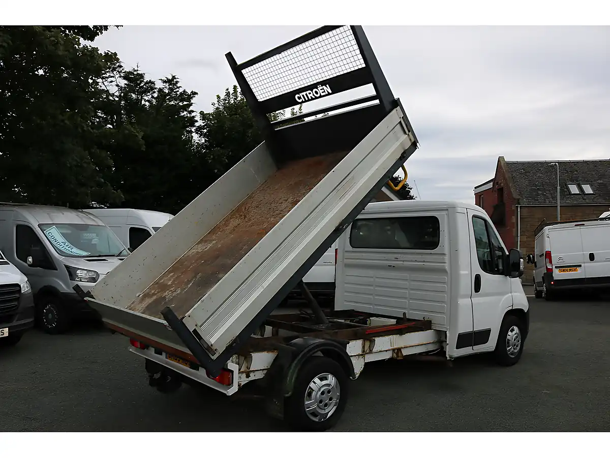 Used 2015 Citroen Relay 35 L2 Tipper White - Interior and Exterior details 12