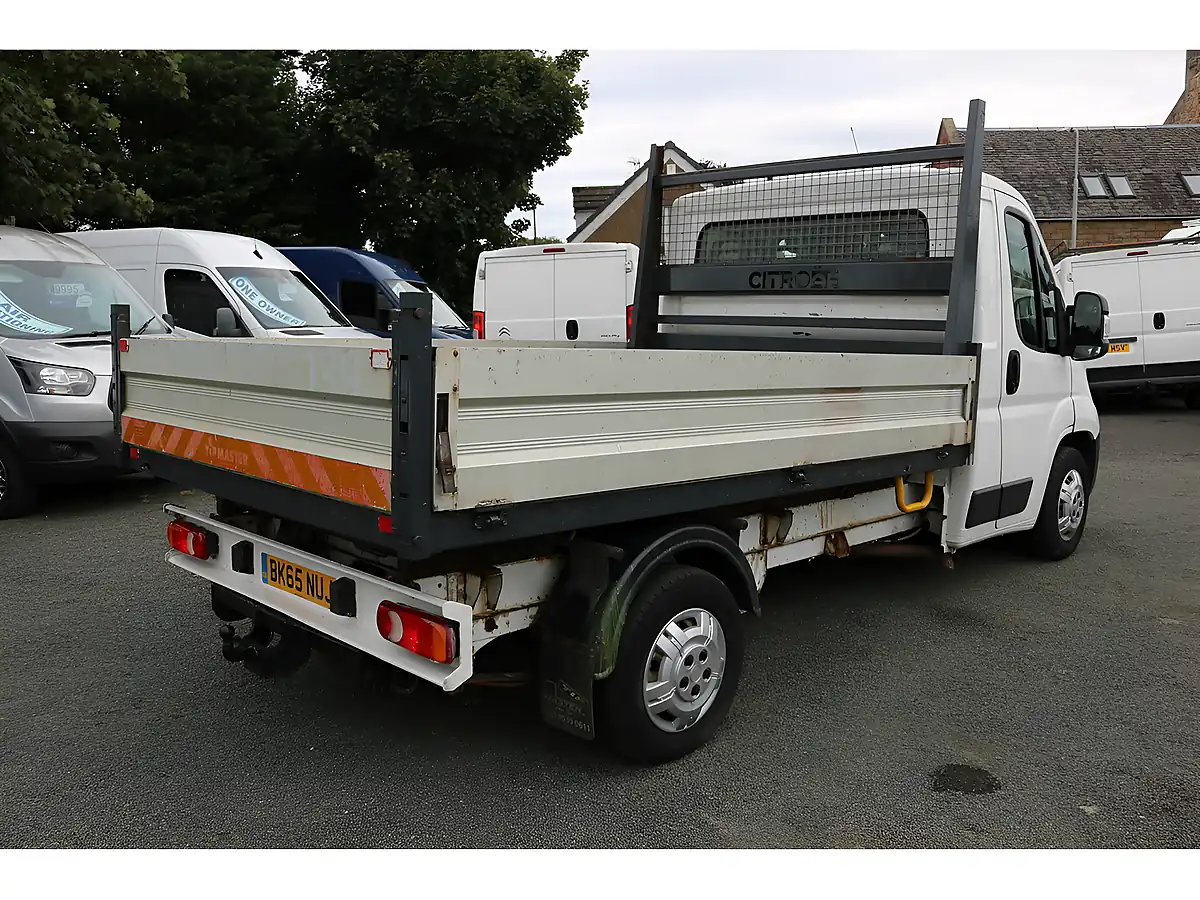 Used 2015 Citroen Relay 35 L2 Tipper White - Interior and Exterior details 7