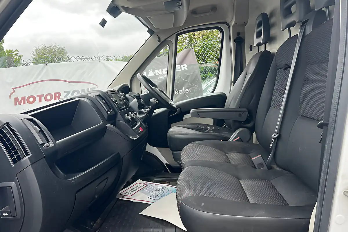 Used 2015 Citroen Relay Enterprise L3 High Roof White - Interior and Exterior details 18