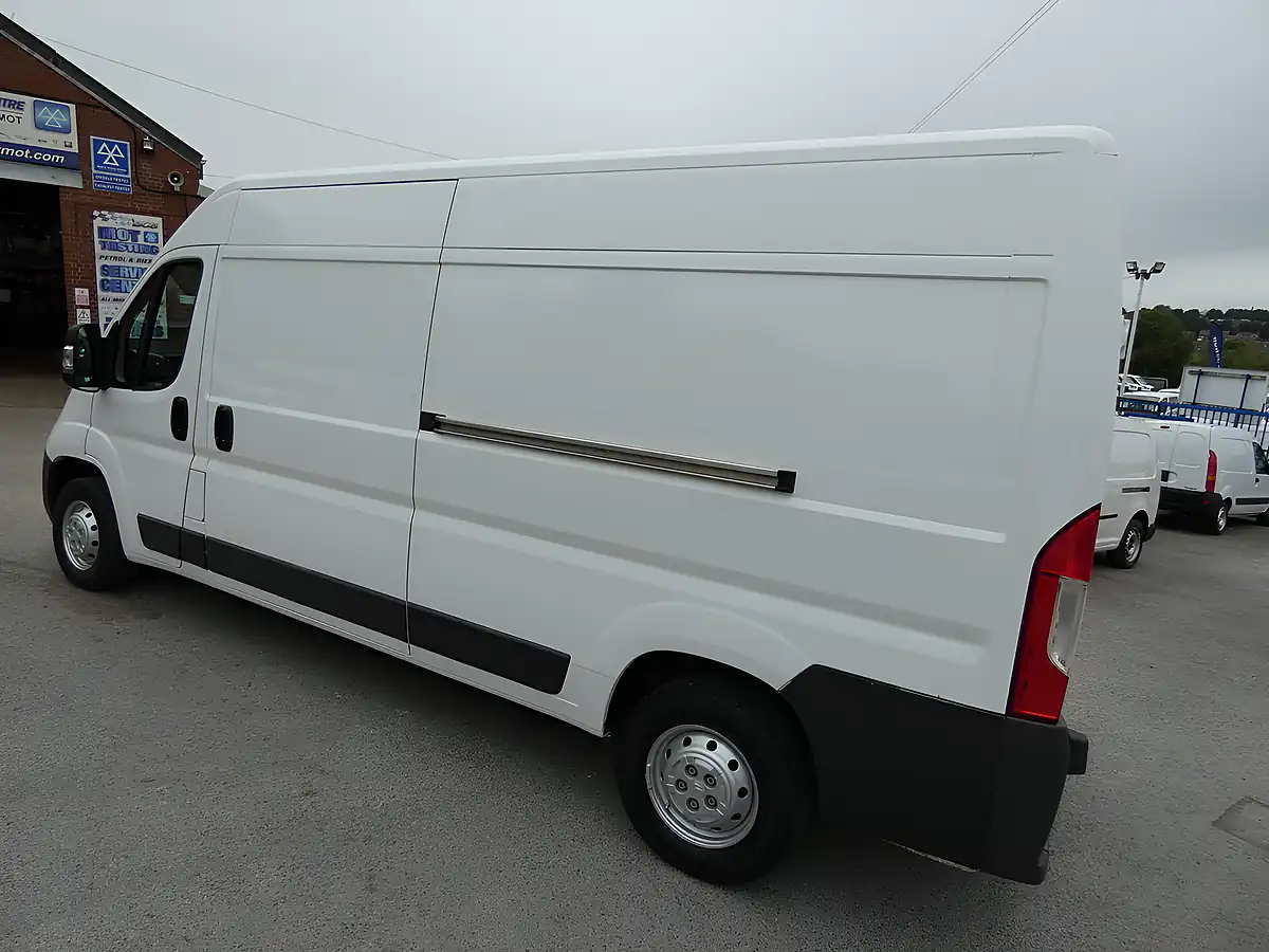 Used 2015 Citroen Relay Enterprise L3H2 Lwb High Roof White - Interior and Exterior details 5