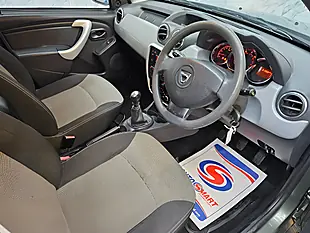 Used 2015 Dacia Duster Ambiance Green - Interior and Exterior details 14