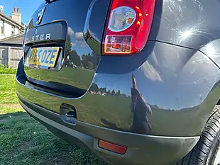 Used 2015 Dacia Duster Ambiance Pearl Black - Interior and Exterior details 12