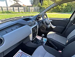 Used 2015 Dacia Duster Ambiance Pearl Black - Interior and Exterior details 19