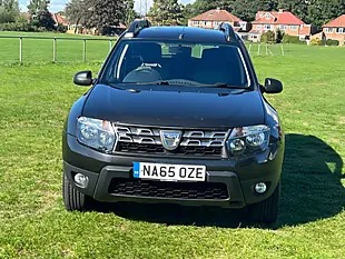 Used 2015 Dacia Duster Ambiance Pearl Black - Interior and Exterior details 2