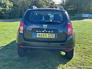 Used 2015 Dacia Duster Ambiance Pearl Black - Interior and Exterior details 6