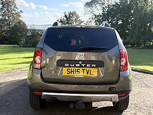 Used 2015 Dacia Duster Laureate Green - Interior and Exterior details 13