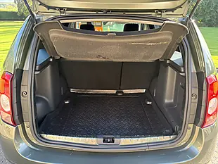 Used 2015 Dacia Duster Laureate Green - Interior and Exterior details 14