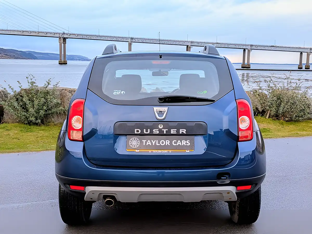 Used 2015 Dacia Duster Laureate Prime Blue - Interior and Exterior details 6