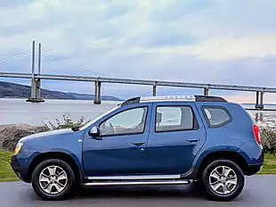 Used 2015 Dacia Duster Laureate Prime Blue - Interior and Exterior details 8