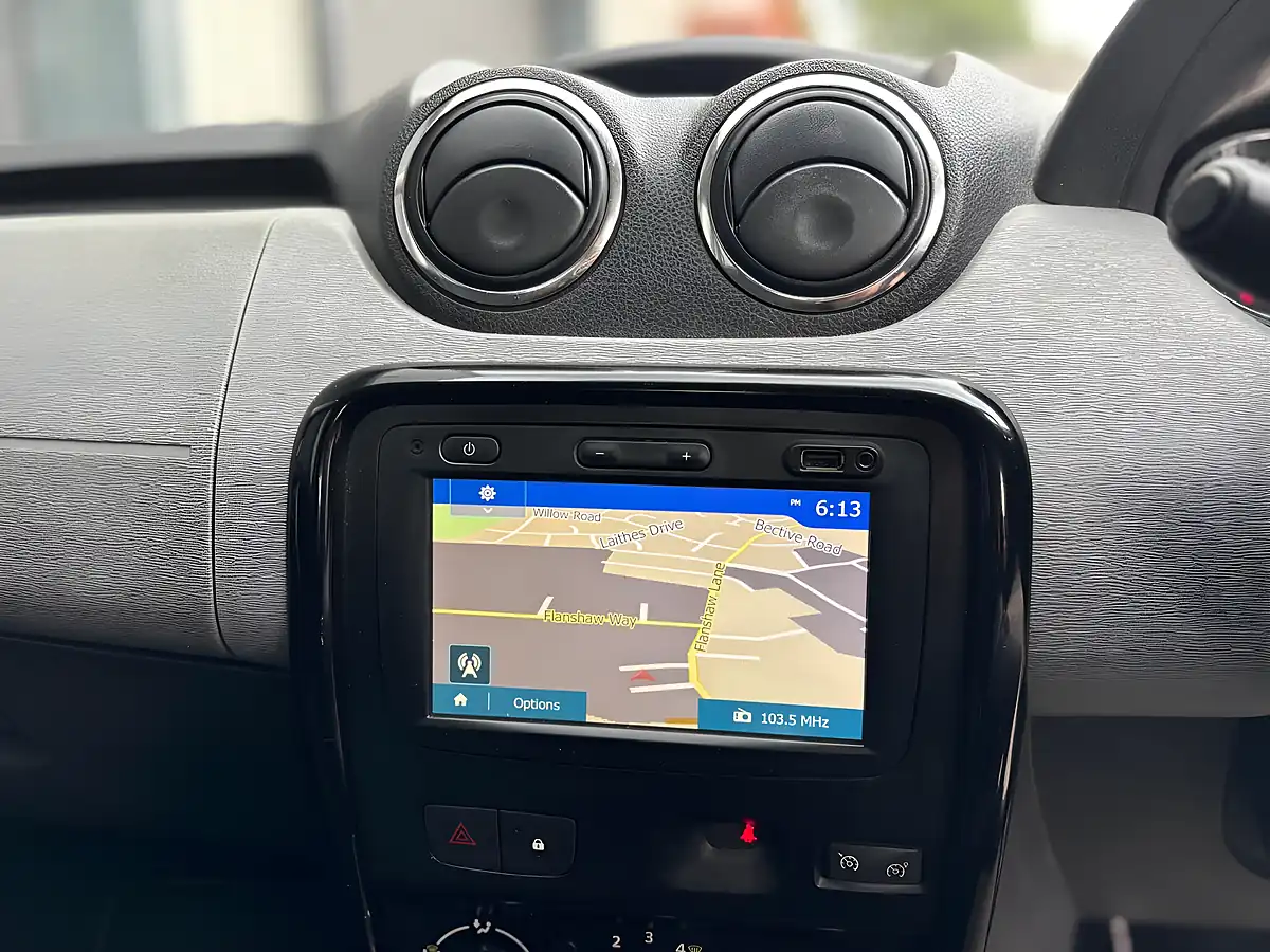 Used 2015 Dacia Duster Laureate Prime Blue - Interior and Exterior details 16