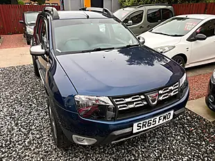 Used 2015 Dacia Duster Laureate Prime Blue - Interior and Exterior details 17