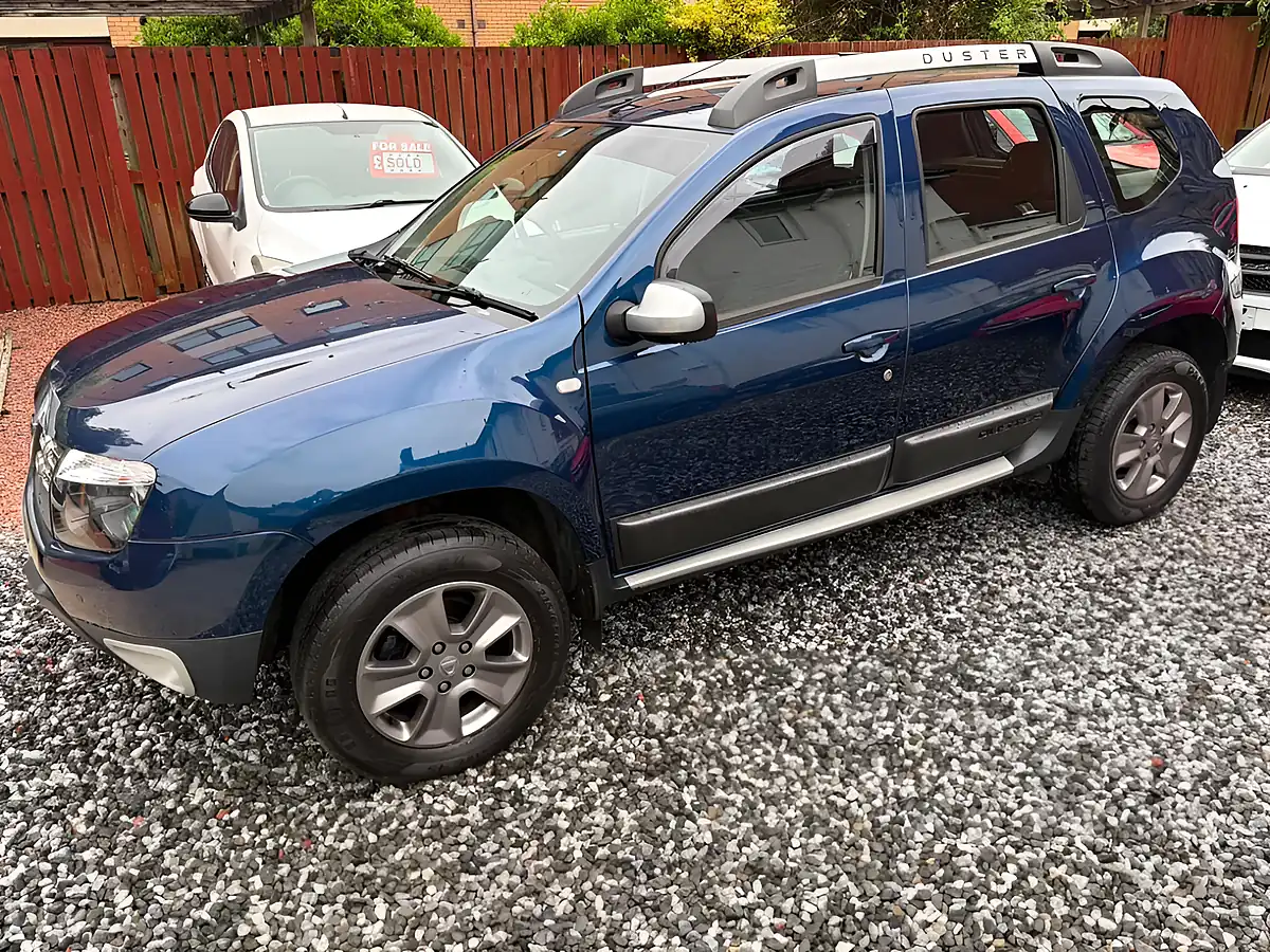 Used 2015 Dacia Duster Laureate Prime Blue - Interior and Exterior details 2