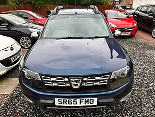 Used 2015 Dacia Duster Laureate Prime Blue - Interior and Exterior details 3