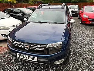 Used 2015 Dacia Duster Laureate Prime Blue - Interior and Exterior details 5