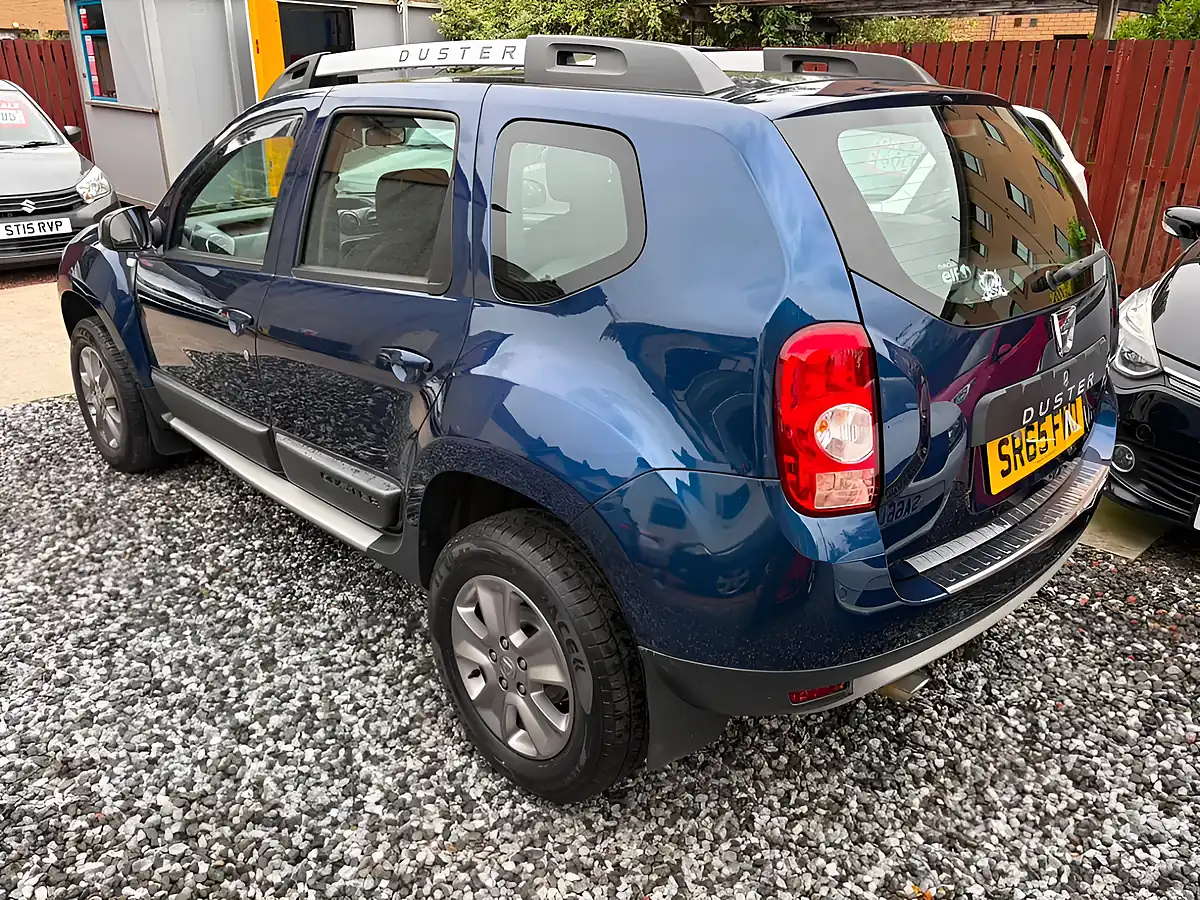 Used 2015 Dacia Duster Laureate Prime Blue - Interior and Exterior details 7