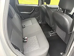 Used 2015 Dacia Duster Laureate Silver - Interior and Exterior details 16