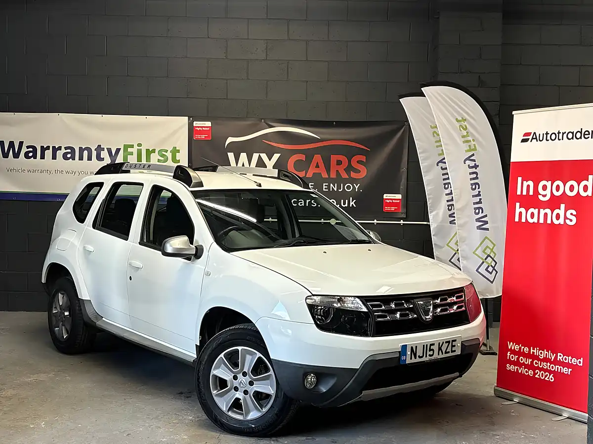 Used 2015 Dacia Duster Laureate White - Front View
