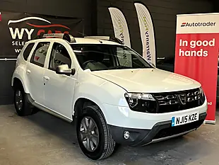 Used 2015 Dacia Duster Laureate White - Interior and Exterior details 2