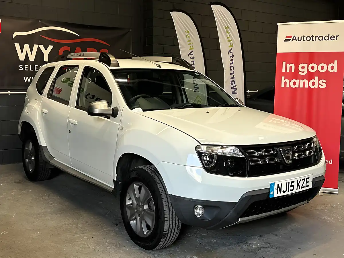 Used 2015 Dacia Duster Laureate White - Interior and Exterior details 2