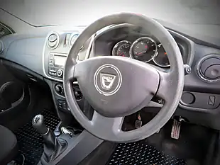 Used 2015 Dacia Logan Ambience White - Interior and Exterior details 11
