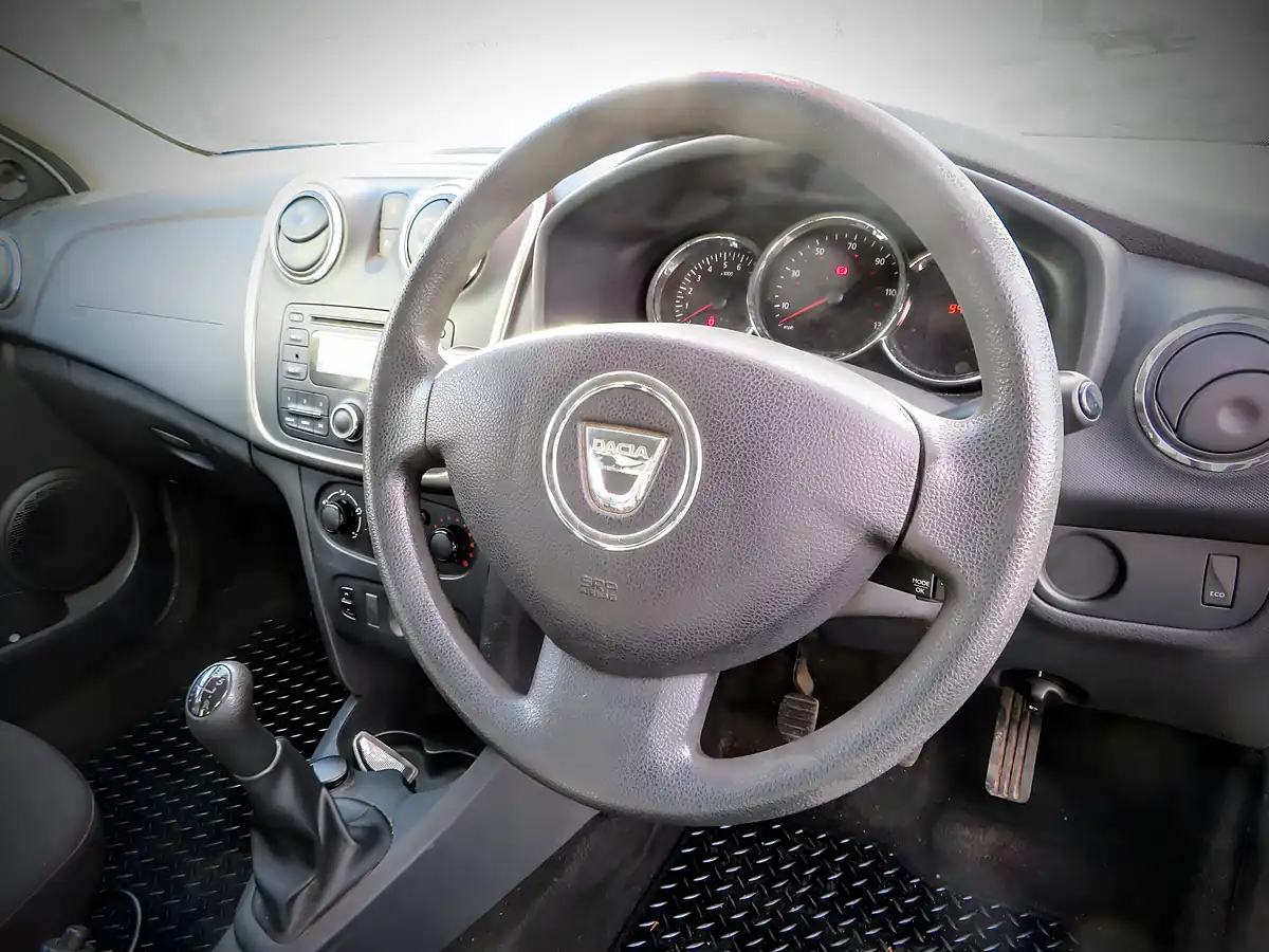 Used 2015 Dacia Logan Ambience White - Interior and Exterior details 11