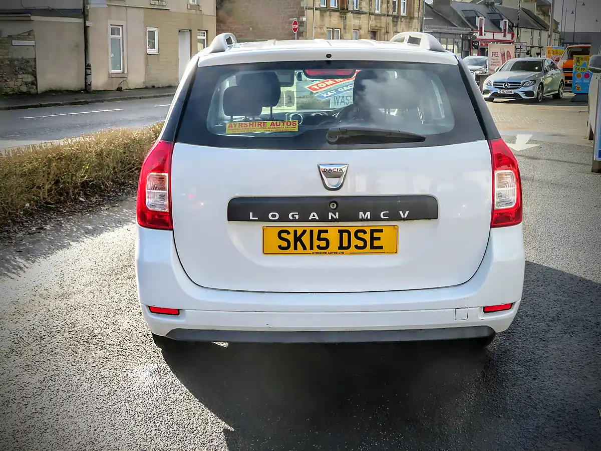 Used 2015 Dacia Logan Ambience White - Interior and Exterior details 6