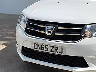 Used 2015 Dacia Sandero Ambiance Glacier White - Interior and Exterior details 14