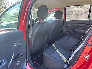 Used 2015 Dacia Sandero Ambiance Red - Interior and Exterior details 17