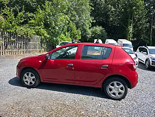 Used 2015 Dacia Sandero Ambiance Red - Interior and Exterior details 8