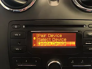 Used 2015 Dacia Sandero Ambiance Red - Interior and Exterior details 10