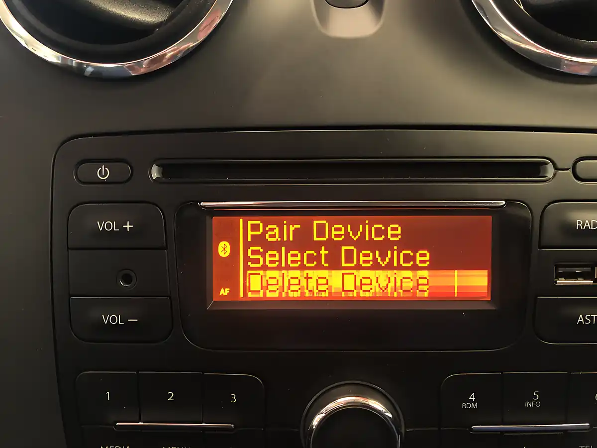 Used 2015 Dacia Sandero Ambiance Red - Interior and Exterior details 10