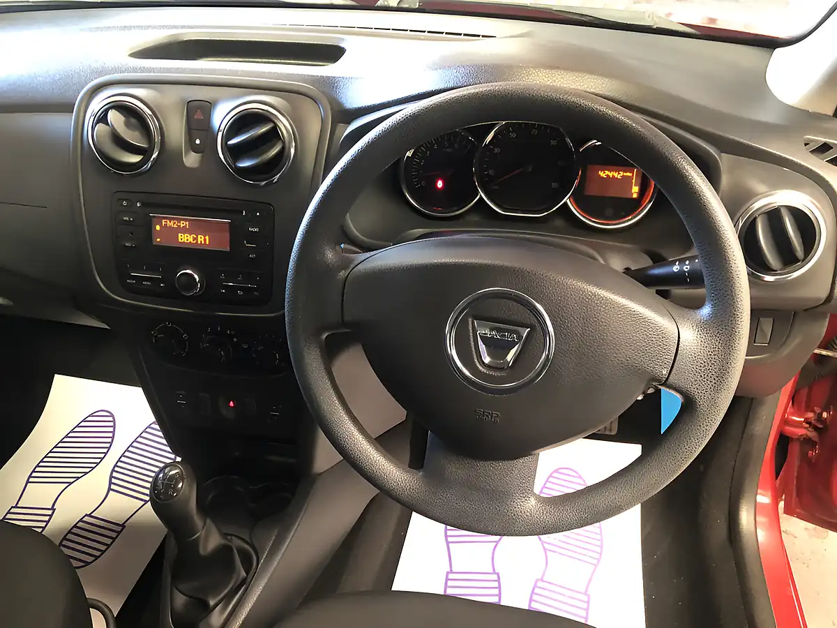 Used 2015 Dacia Sandero Ambiance Red - Interior and Exterior details 12