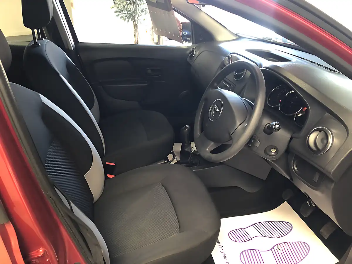 Used 2015 Dacia Sandero Ambiance Red - Interior and Exterior details 7
