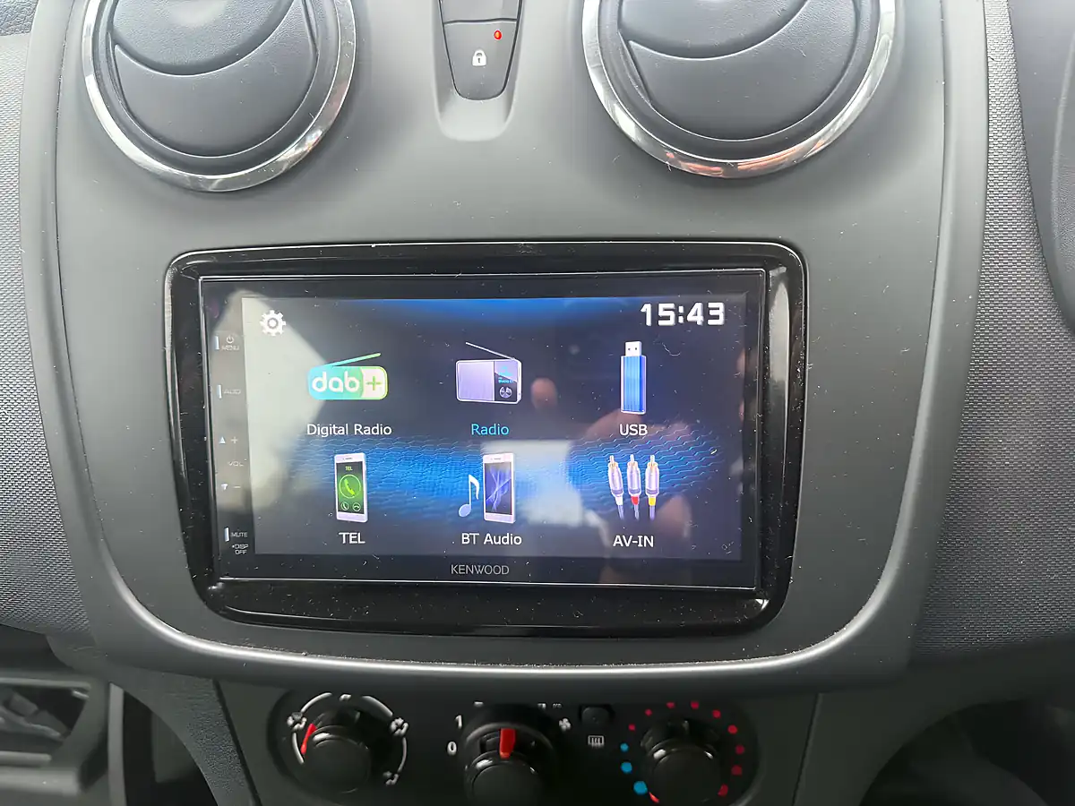 Used 2015 Dacia Sandero Ambiance Silver - Interior and Exterior details 14